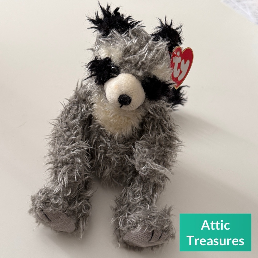 Retired 1993 Attic Treasures Radcliffe the Raccoon - Jointed Limbs